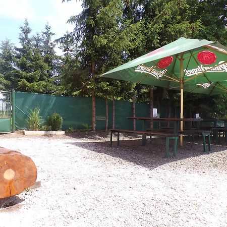 فندق U Kremilka Jičín المظهر الخارجي الصورة